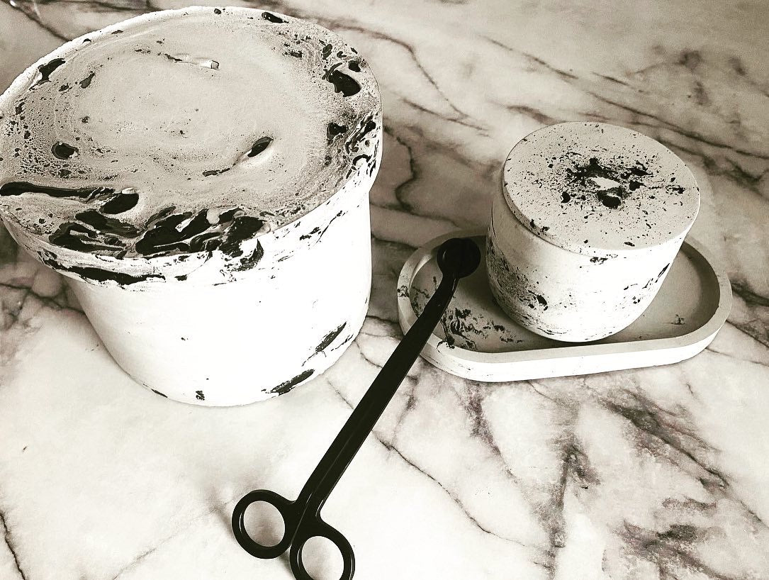 CONCRETE BLACK XL (SOLD OUT)